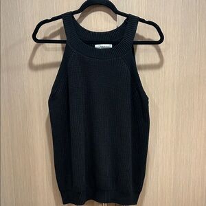 Elegant Black Sleeveless Knit Top